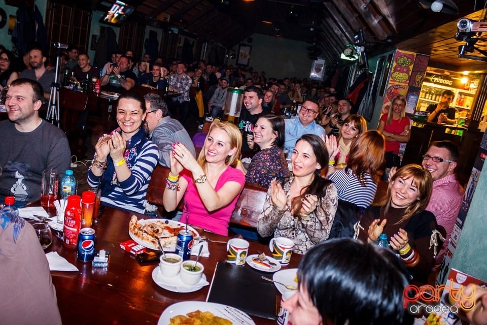Stand Up cu Teo, Queen's Music Pub