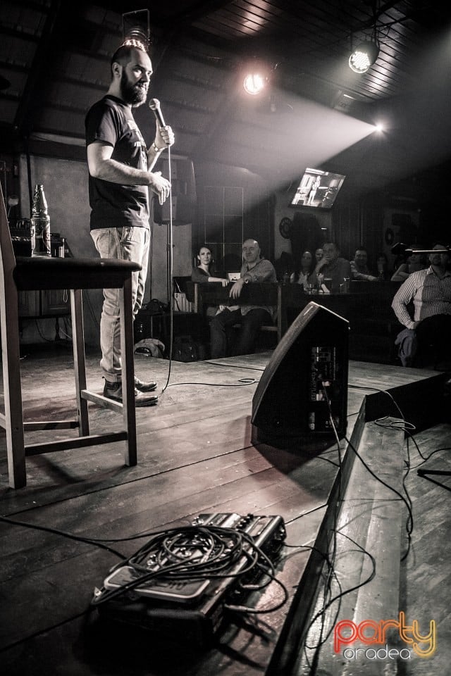 Stand Up cu Teo, Queen's Music Pub