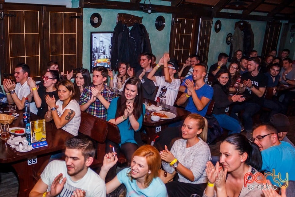 Stand Up cu Teo, Queen's Music Pub