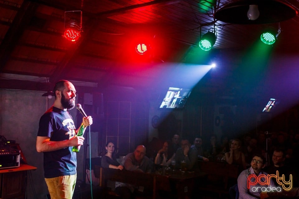 Stand Up cu Teo, Queen's Music Pub