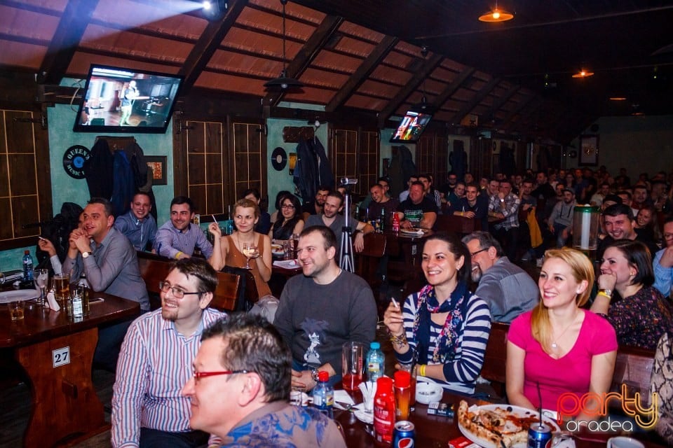 Stand Up cu Teo, Queen's Music Pub