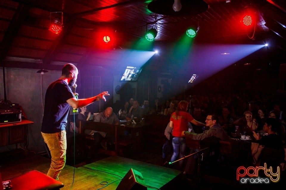 Stand Up cu Teo, Queen's Music Pub