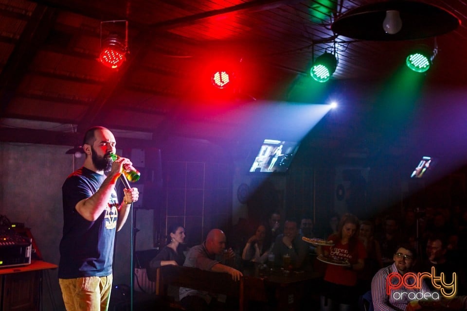 Stand Up cu Teo, Queen's Music Pub