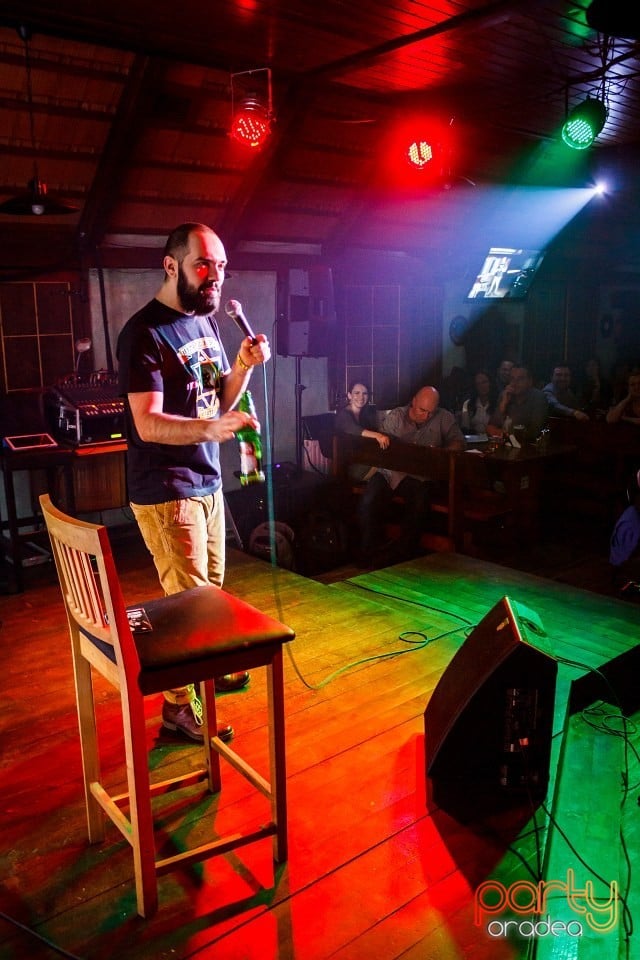 Stand Up cu Teo, Queen's Music Pub