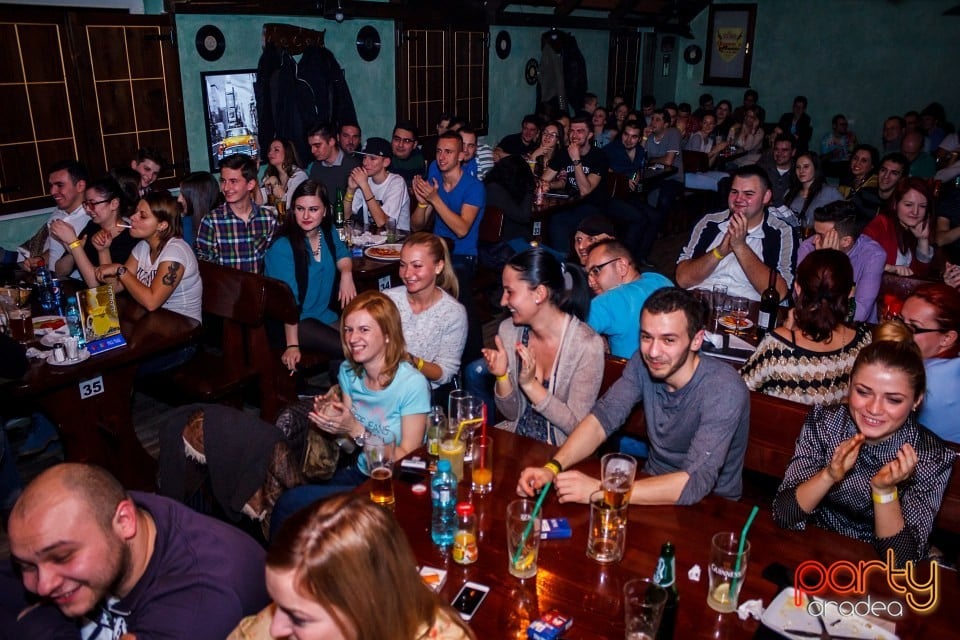 Stand Up cu Teo, Queen's Music Pub