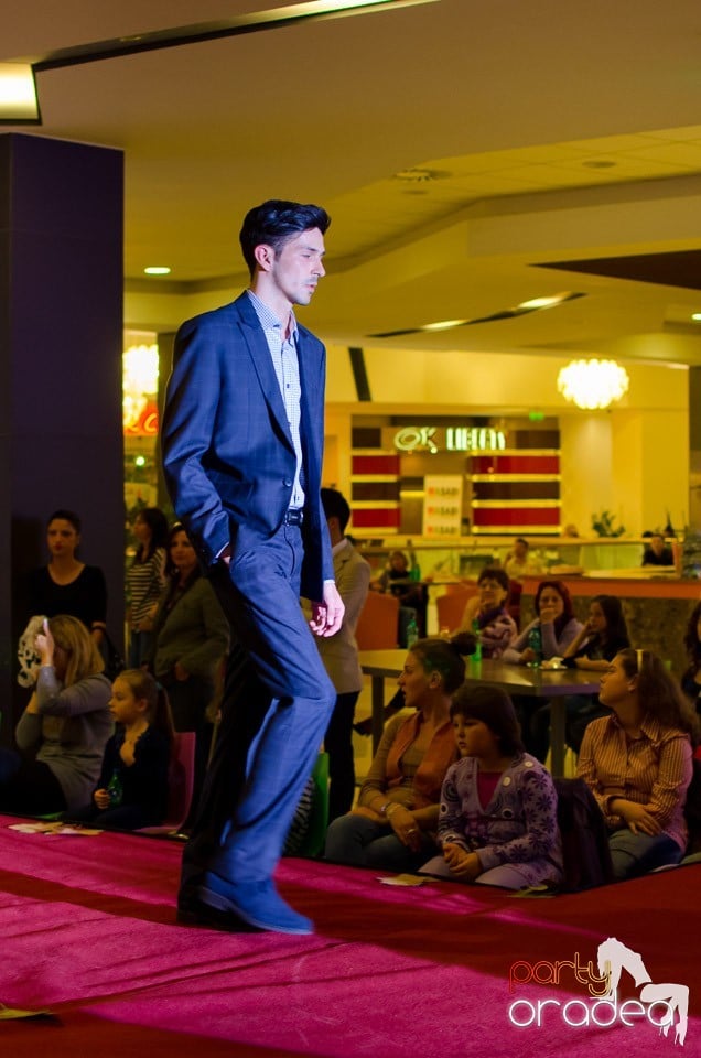 Stand Up Gentlemen! - Prezentare de modă, Lotus Center