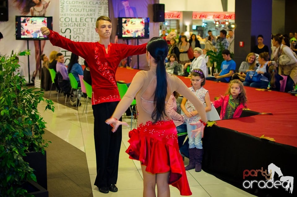 Stand Up Gentlemen! - Prezentare de modă, Lotus Center