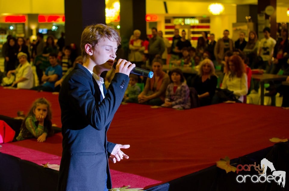 Stand Up Gentlemen! - Prezentare de modă, Lotus Center