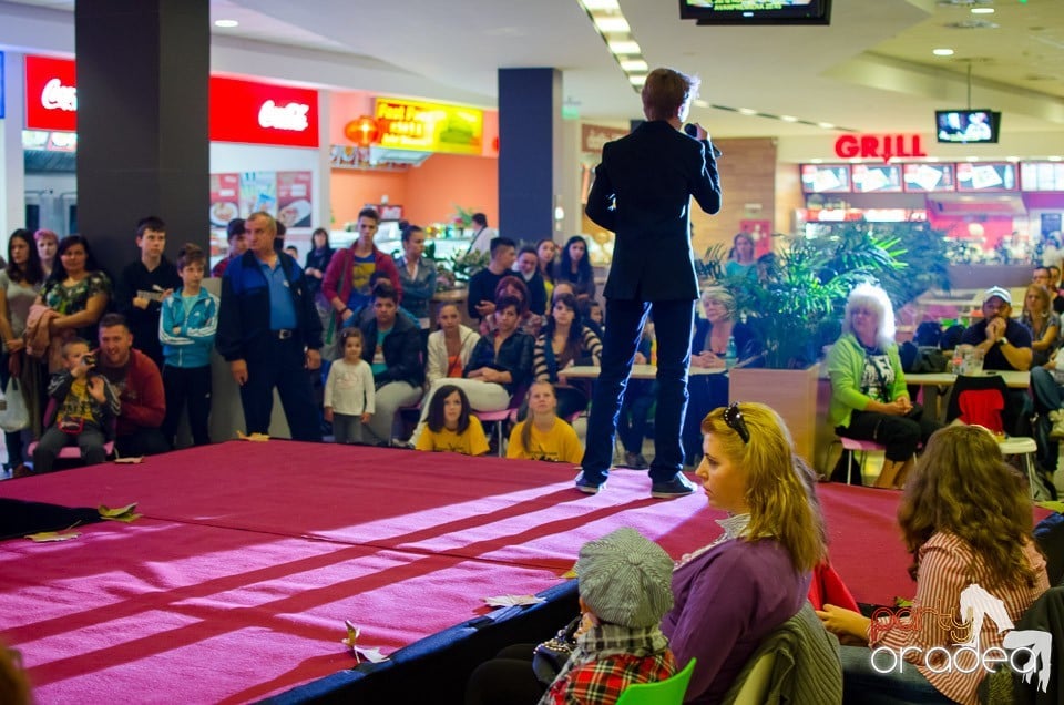 Stand Up Gentlemen! - Prezentare de modă, Lotus Center