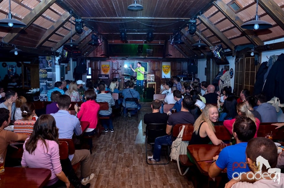 Stand up in the city cu Costel în Queen's, Queen's Music Pub