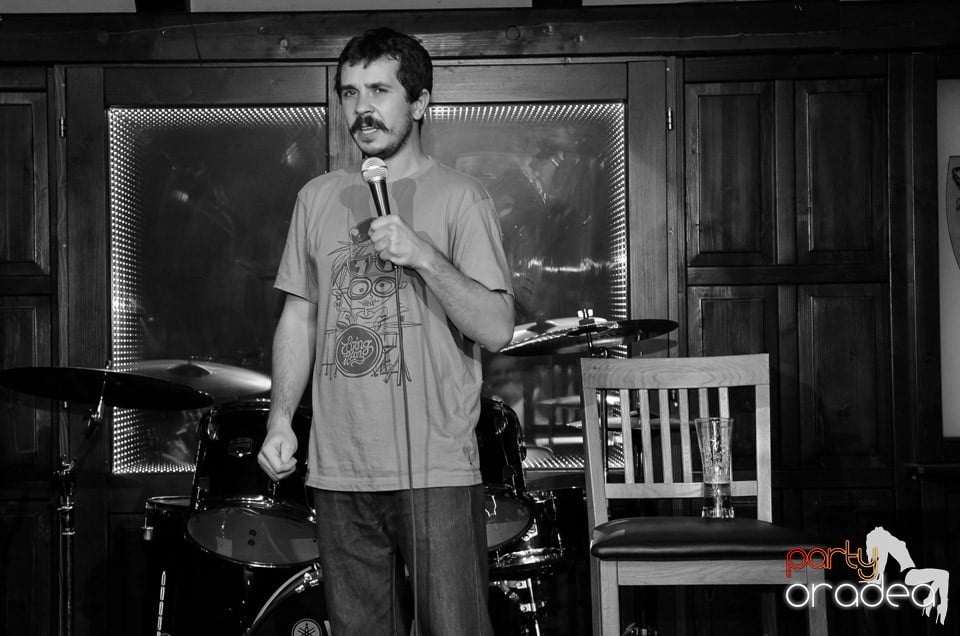 Stand up in the city cu Costel în Queen's, Queen's Music Pub