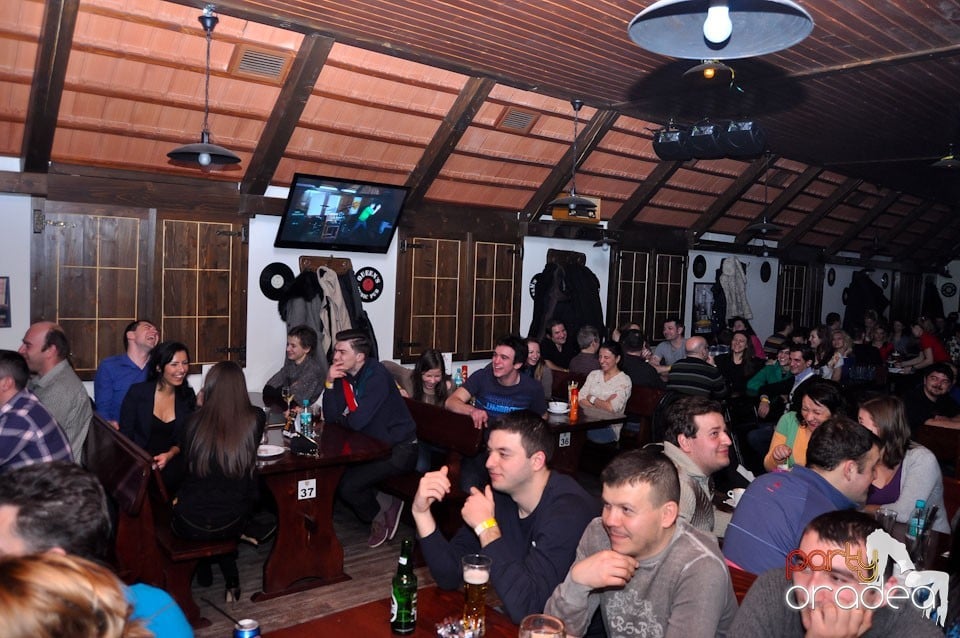 Stand-up in the City cu Costel, Queen's Music Pub