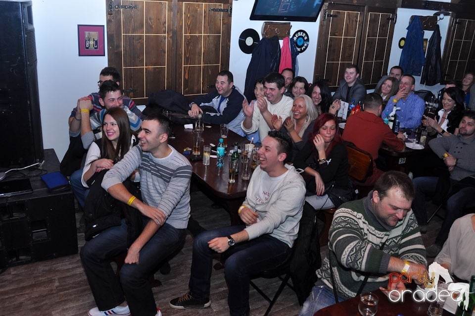 Stand-up in the City cu Costel, Queen's Music Pub