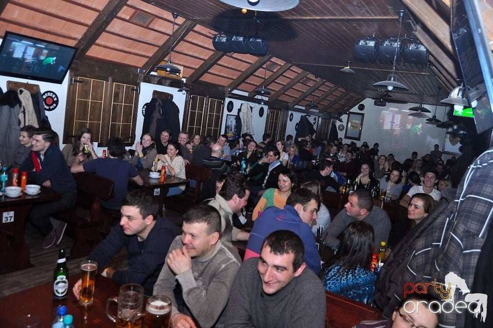 Stand-up in the City cu Costel, Queen's Music Pub