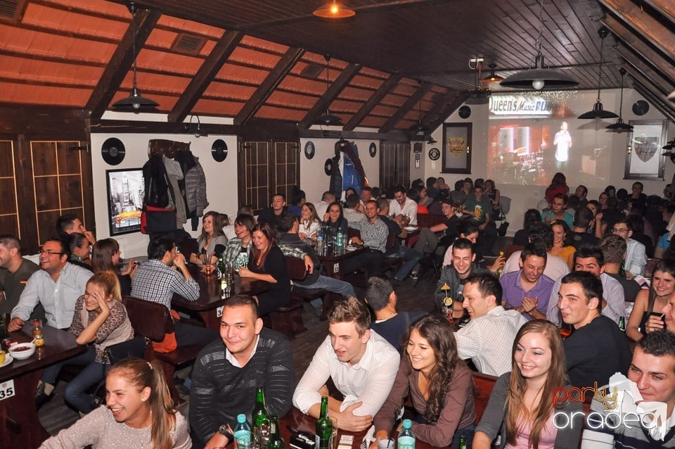 Stand up in the city cu Teo în Queen's, Queen's Music Pub