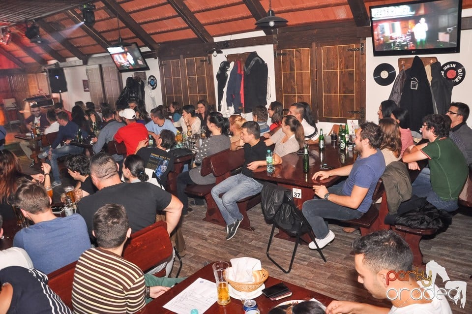 Stand up in the city cu Teo în Queen's, Queen's Music Pub