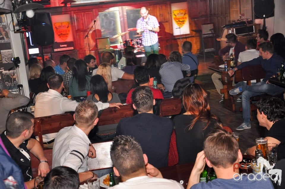 Stand up in the city cu Teo în Queen's, Queen's Music Pub