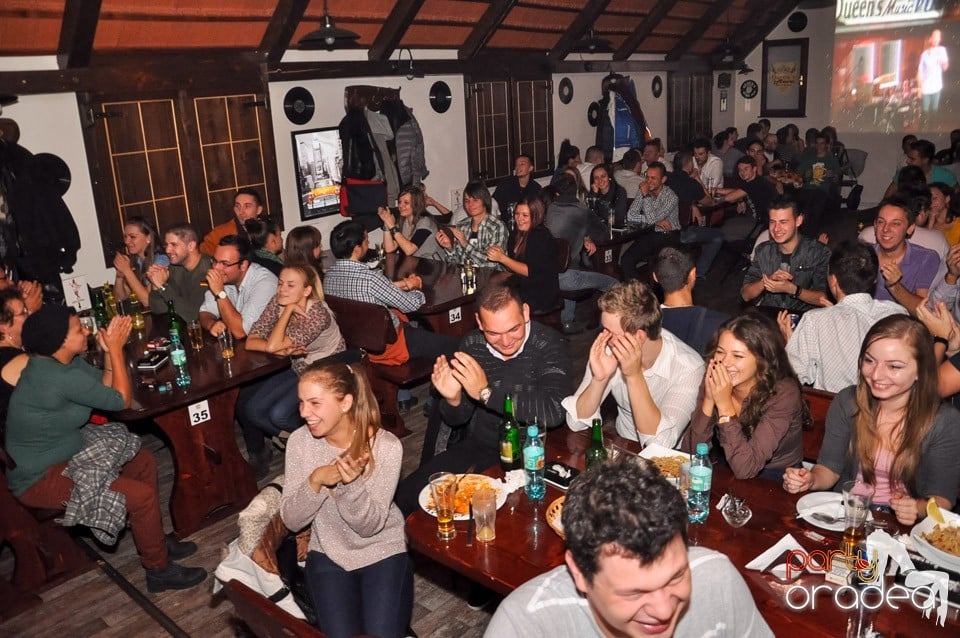 Stand up in the city cu Teo în Queen's, Queen's Music Pub