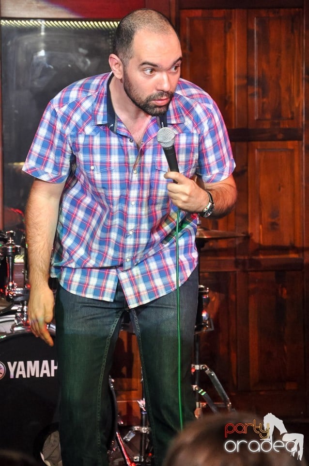 Stand up in the city cu Teo în Queen's, Queen's Music Pub