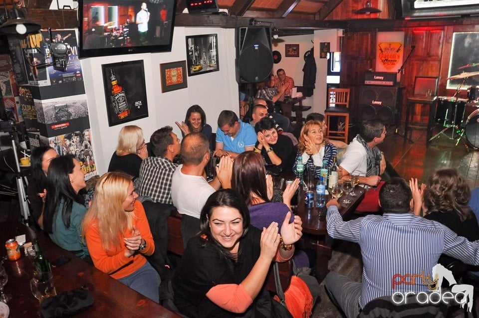 Stand up in the city cu Teo în Queen's, Queen's Music Pub