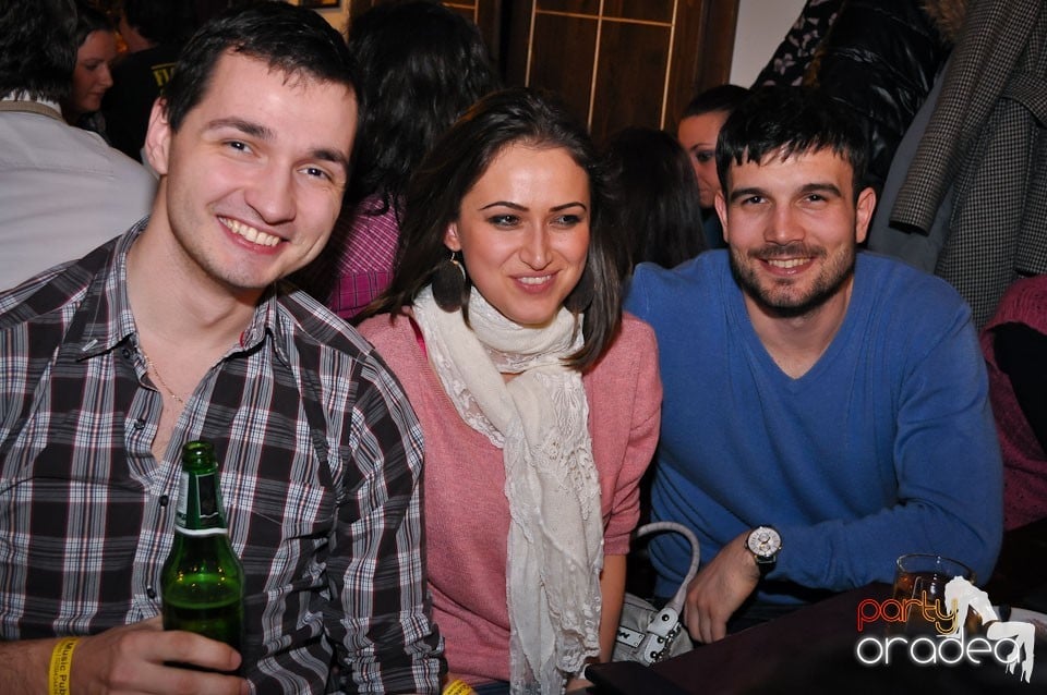 Stand-up in the City cu Teo, Queen's Music Pub