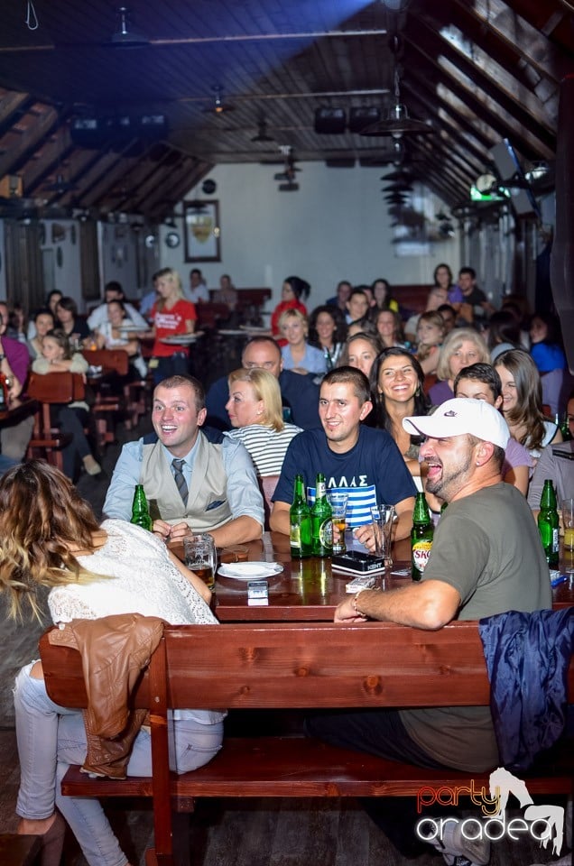 Stand-up in the city cu VIo şi Raul, Queen's Music Pub