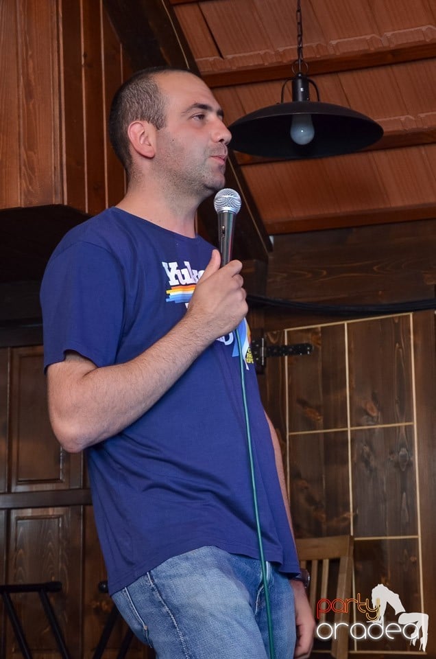 Stand-up in the city cu VIo şi Raul, Queen's Music Pub