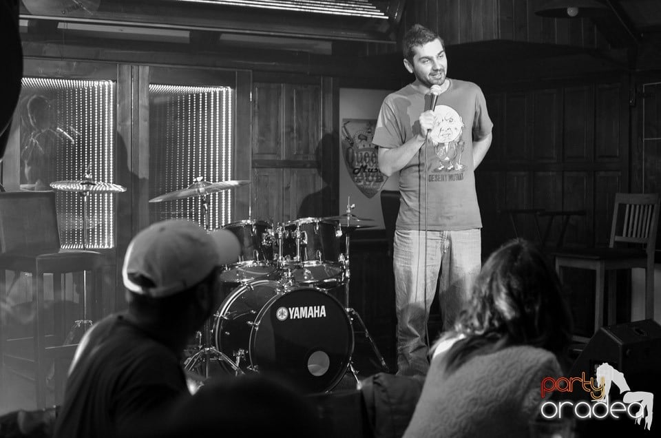 Stand-up in the city cu VIo şi Raul, Queen's Music Pub