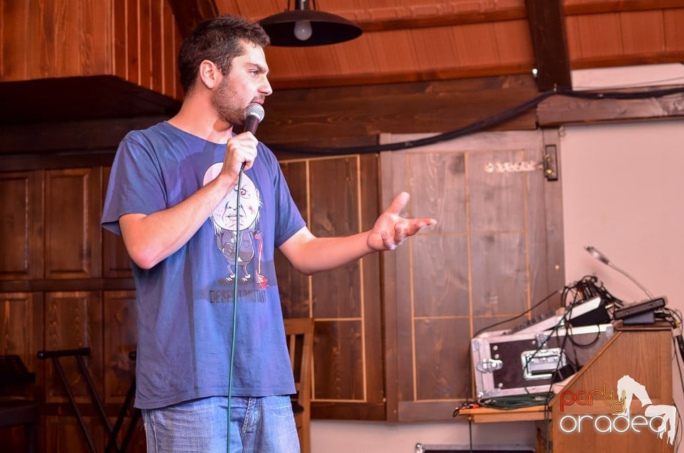 Stand-up in the city cu VIo şi Raul, Queen's Music Pub
