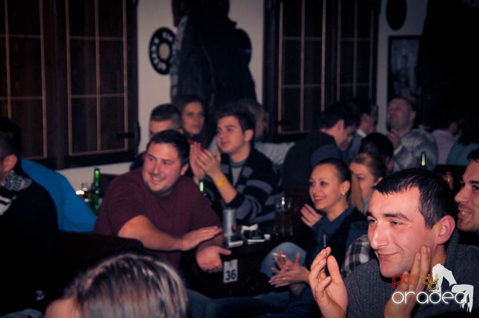 Stand-up in the City în Queen's, Queen's Music Pub