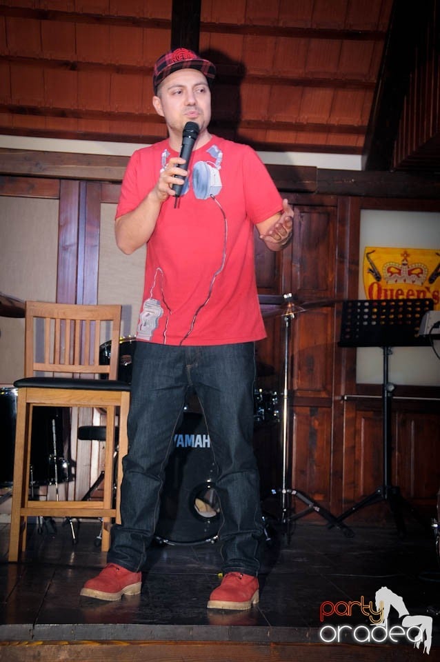 Stand-up in the City în Queen's, Queen's Music Pub