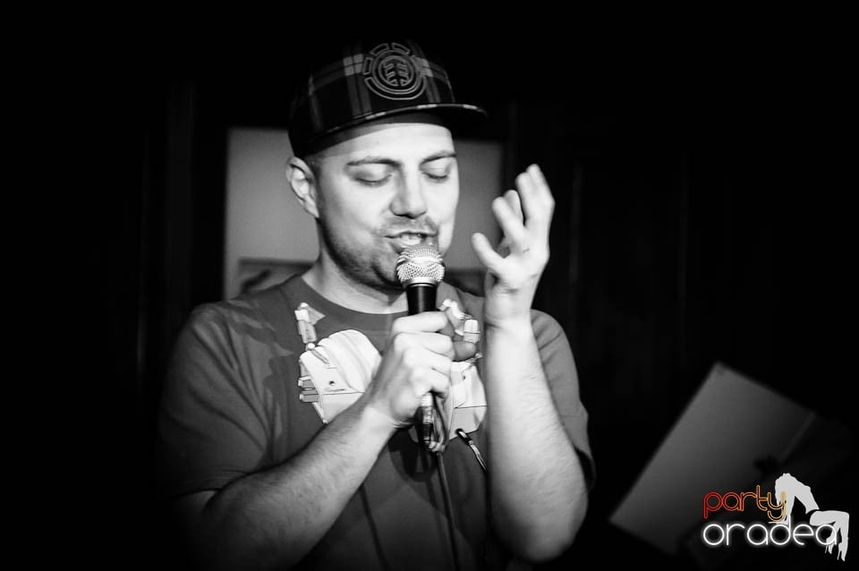 Stand-up in the City în Queen's, Queen's Music Pub