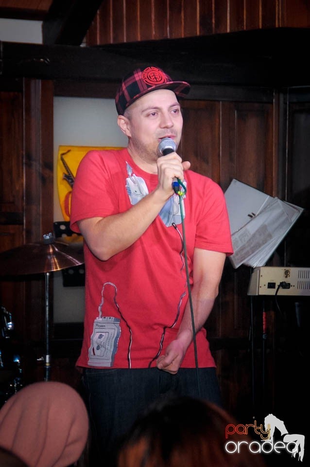Stand-up in the City în Queen's, Queen's Music Pub
