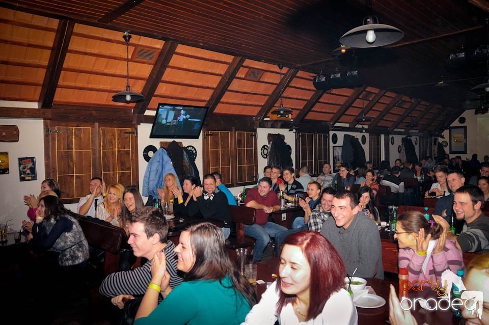 Stand-up in the City în Queen's, Queen's Music Pub