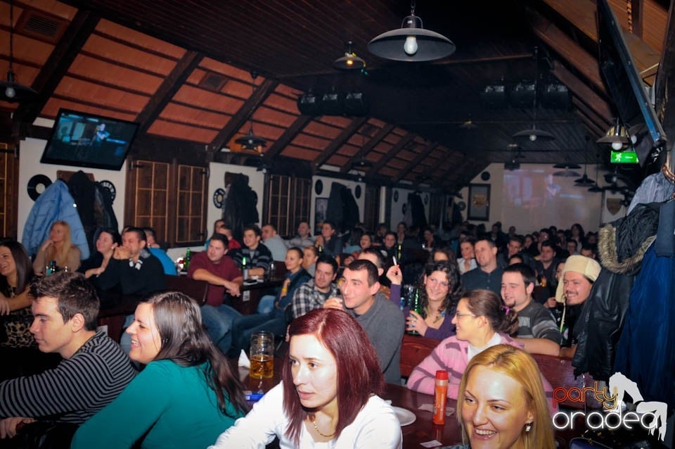 Stand-up in the City în Queen's, Queen's Music Pub