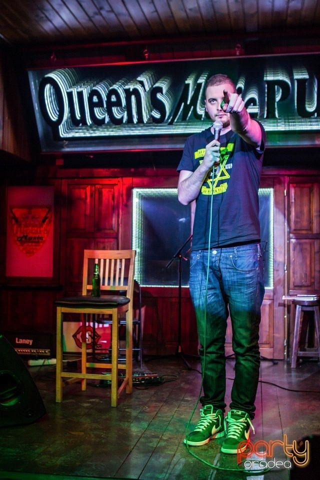 Stand-Up In The City, Queen's Music Pub