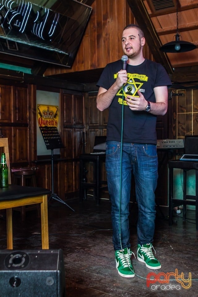 Stand-Up In The City, Queen's Music Pub