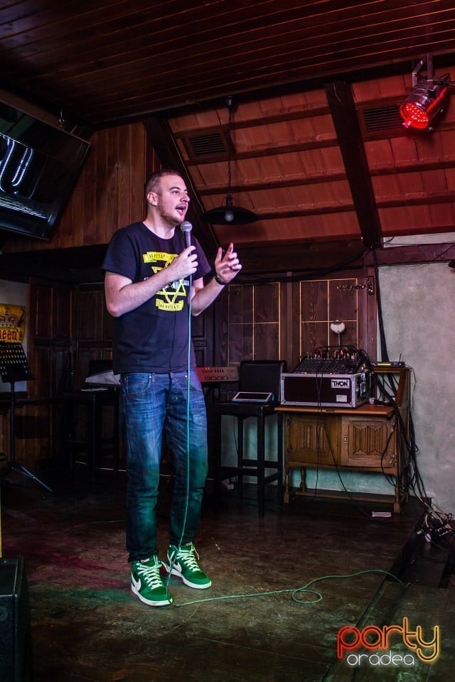 Stand-Up In The City, Queen's Music Pub