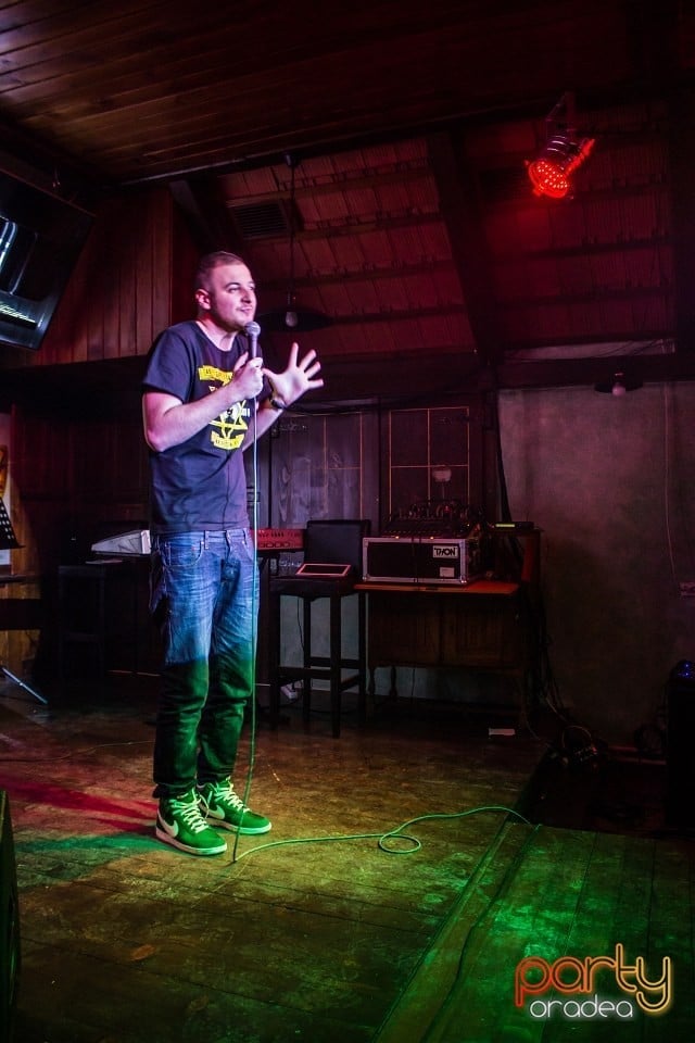 Stand-Up In The City, Queen's Music Pub