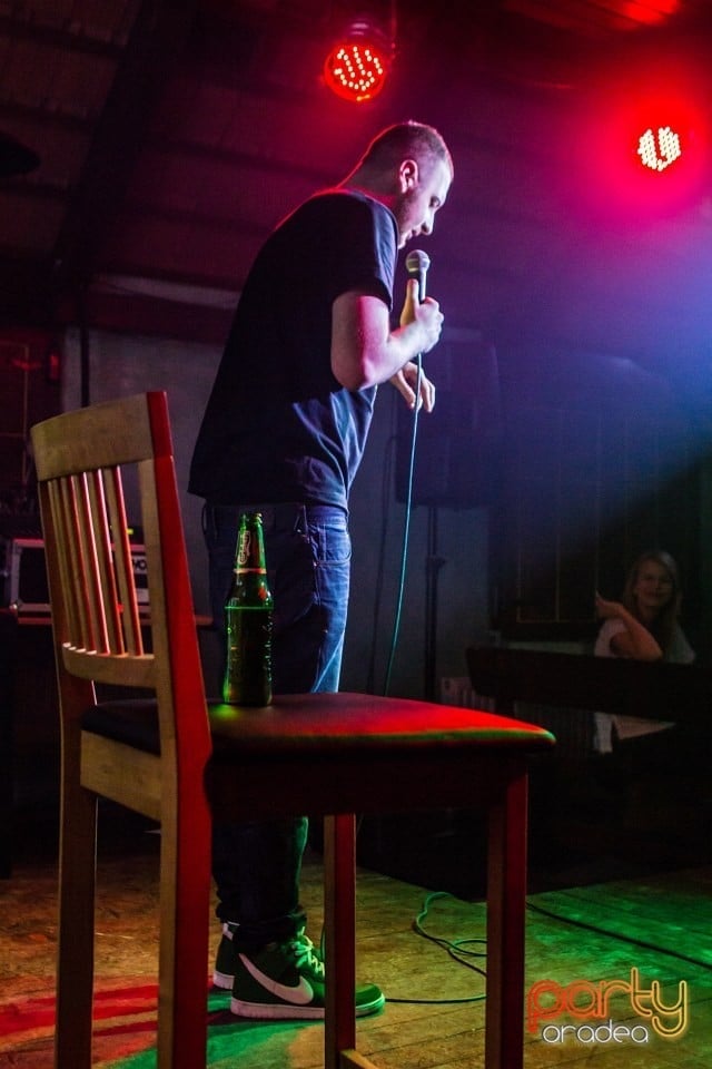 Stand-Up In The City, Queen's Music Pub