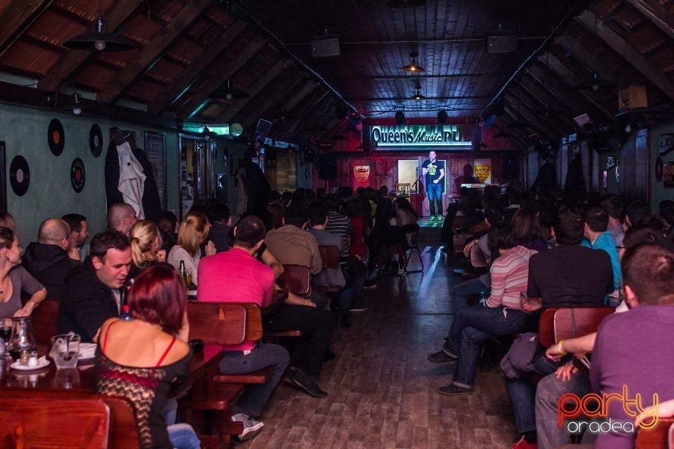 Stand-Up In The City, Queen's Music Pub