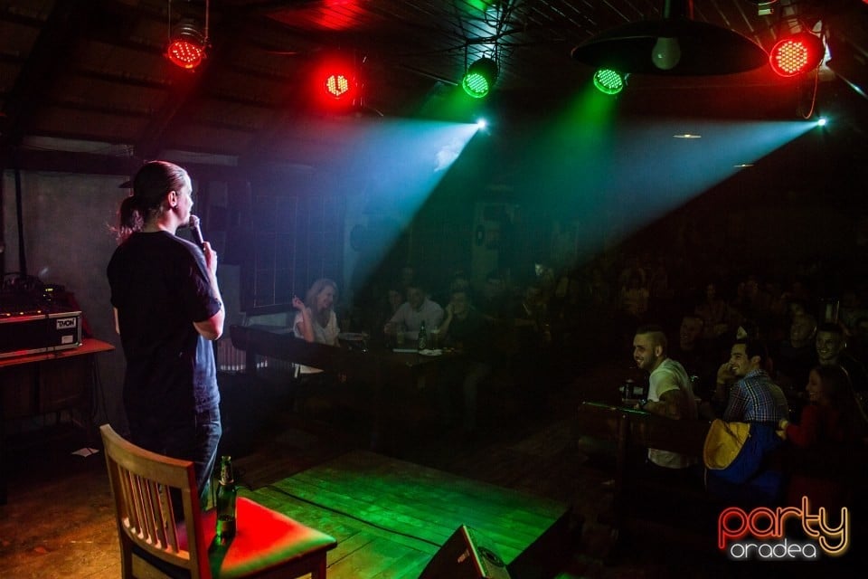 Stand-Up In The City, Queen's Music Pub