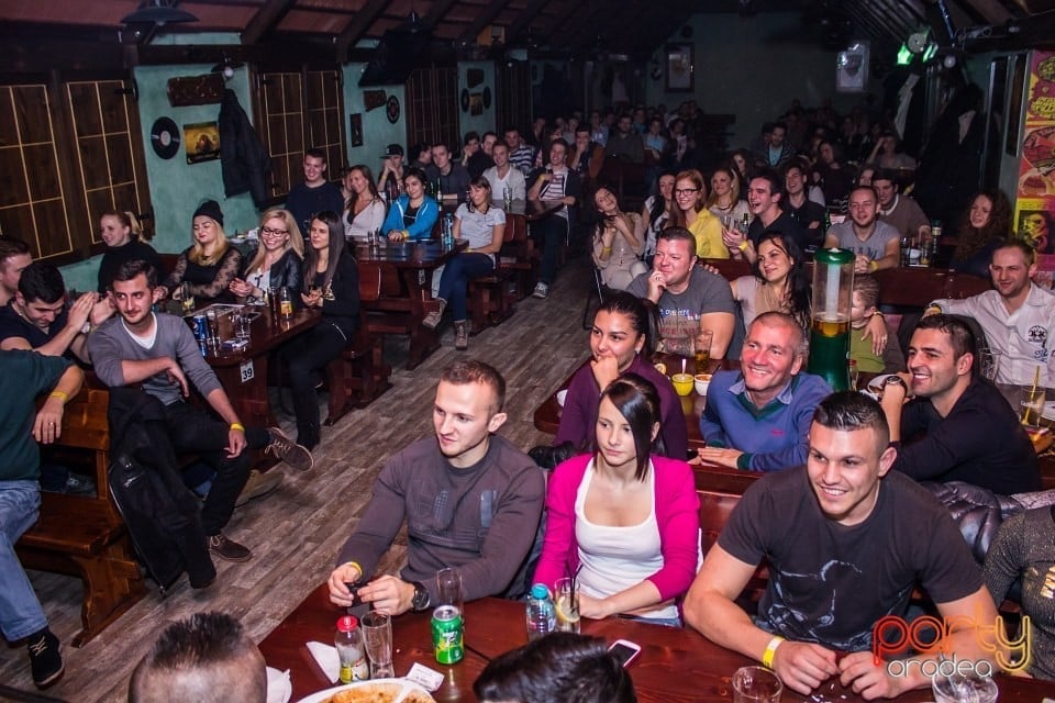 Stand-Up In The City, Queen's Music Pub