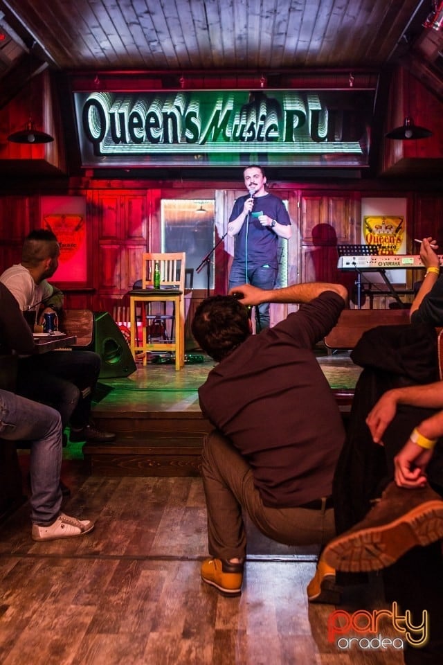 Stand-Up In The City, Queen's Music Pub