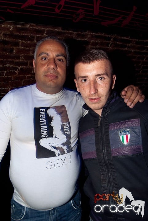 Start la party în Escape, 