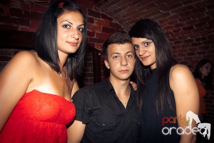 Start la party în Escape, 