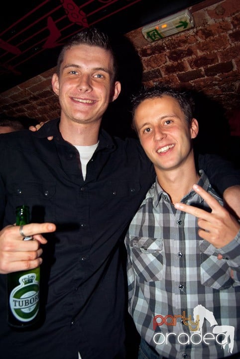 Start la party în Escape, 