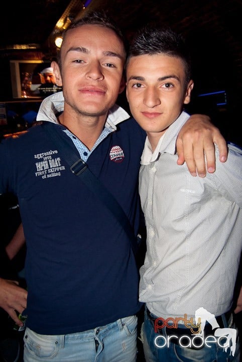 Start la party în Escape, 