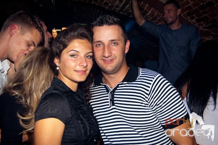 Start la party în Escape, 