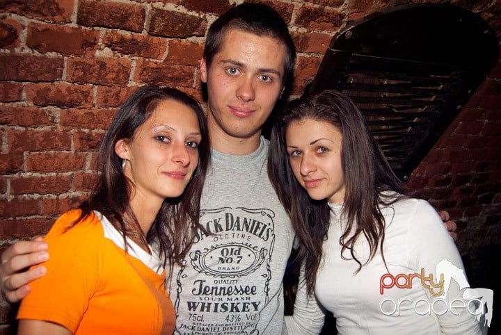 Start la party în Escape, 